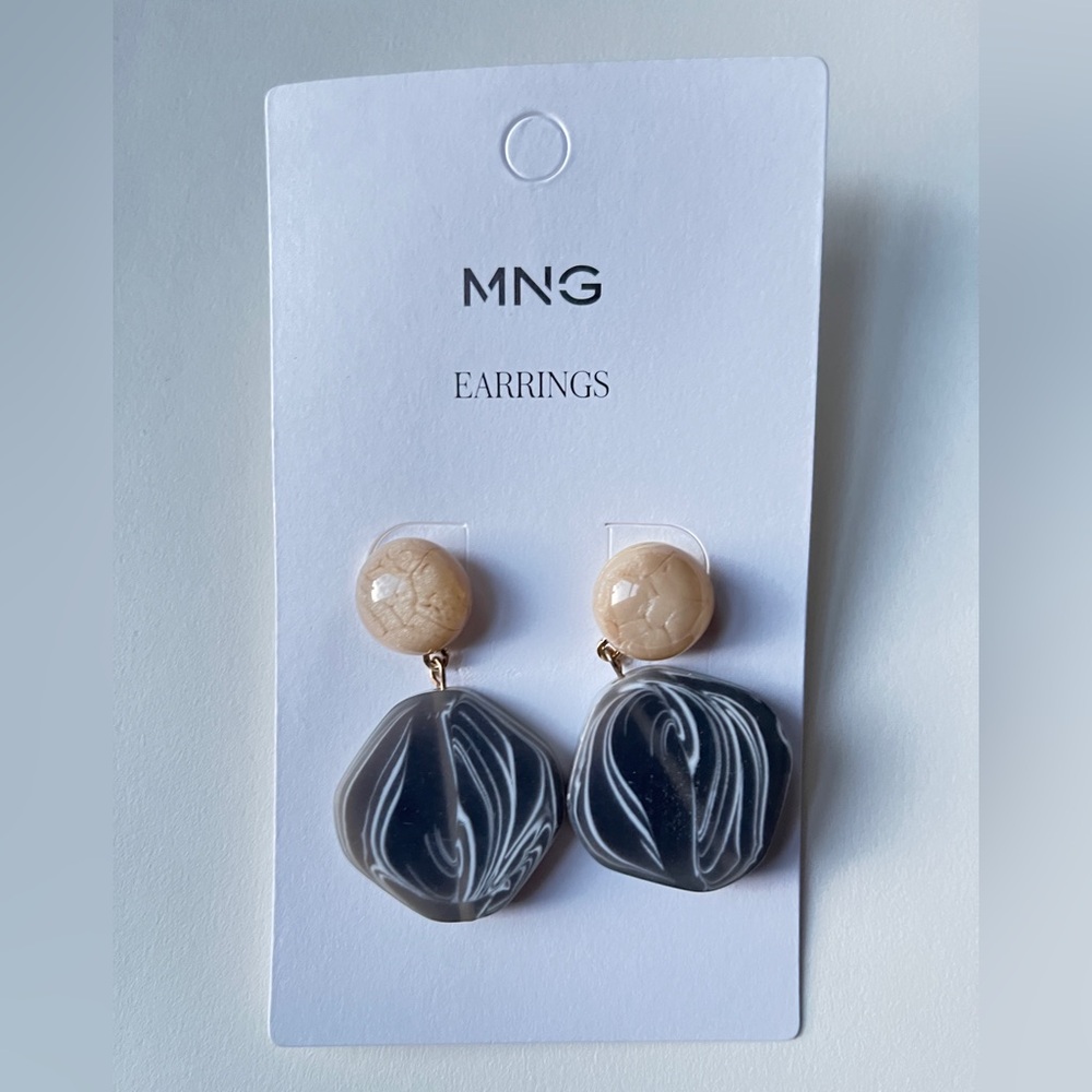 Mango Black and Tan Swirl Earrings